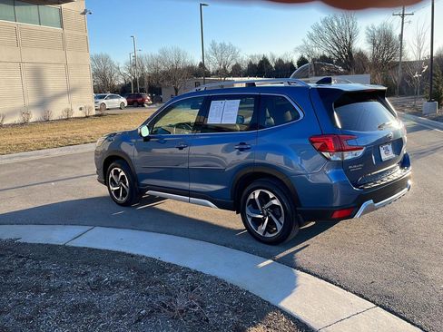 Used 2024 Subaru Forester Touring image 11