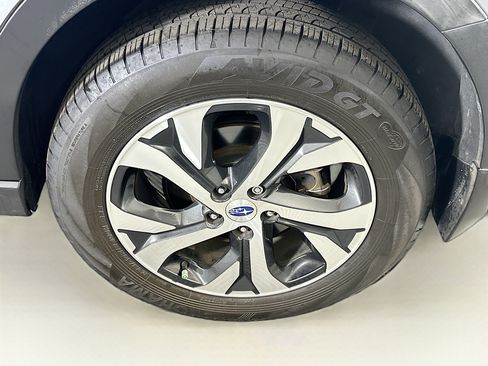 Used 2020 Subaru Outback Limited w/ Popular Package #2 AWD/4WD image 11