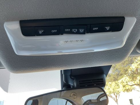 New 2025 Nissan Versa SV w/ Trunk Package image 25