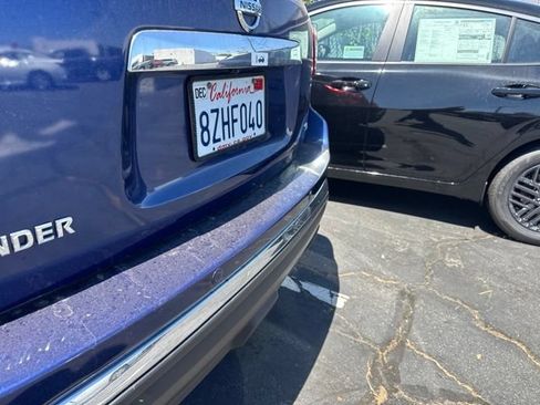 Certified 2020 Nissan Pathfinder SL FWD image 4