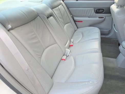 Used 2001 Buick Regal GS w/ Prestige Pkg image 18