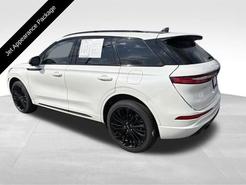 Certified 2023 Lincoln Corsair Reserve w/ Equipment Group 201A image 4