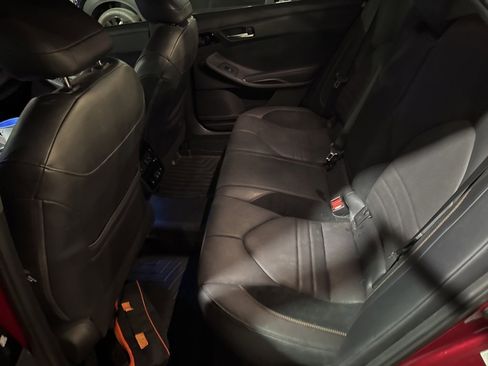 Used 2019 Toyota Avalon Touring w/ Advanced Safety Package image 7