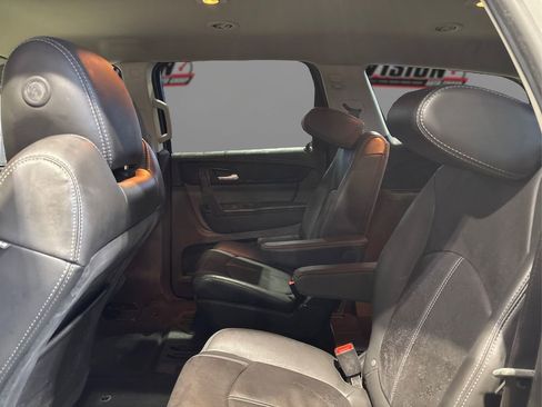 Used 2016 Chevrolet Traverse LT image 10
