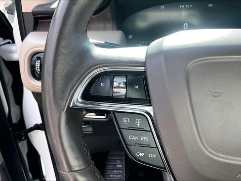Used 2022 Lincoln Nautilus Reserve AWD/4WD image 20