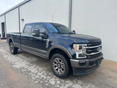 Used 2022 Ford F350 King Ranch w/ King Ranch Ultimate Package image 4