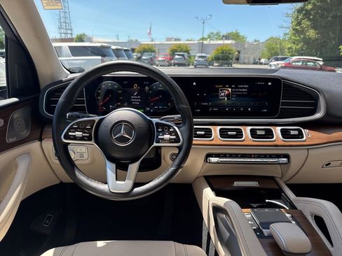 Used 2023 Mercedes-Benz GLE 450 4MATIC image 15