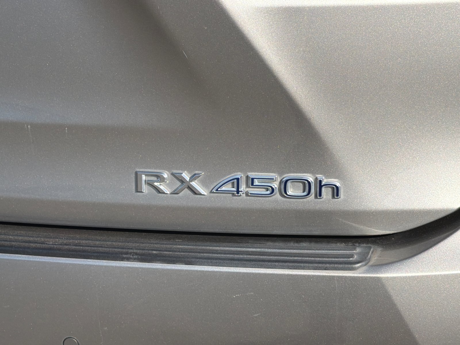 Used 2019 Lexus RX 450h AWD w/ Navigation Package image 38