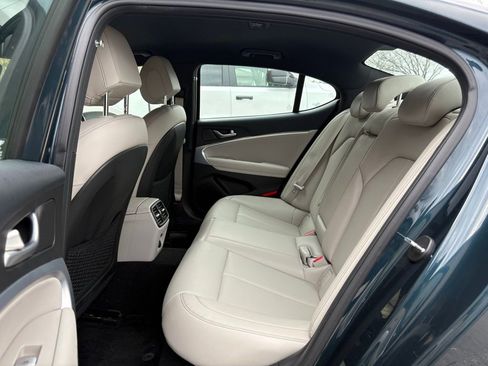 Used 2023 Genesis G70 2.0T AWD/4WD image 40