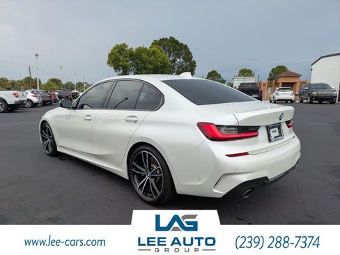 Used 2021 BMW 330i Sedan w/ M Sport Package RWD image 5