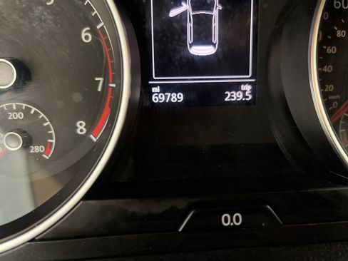 Used 2019 Volkswagen Golf S FWD image 27