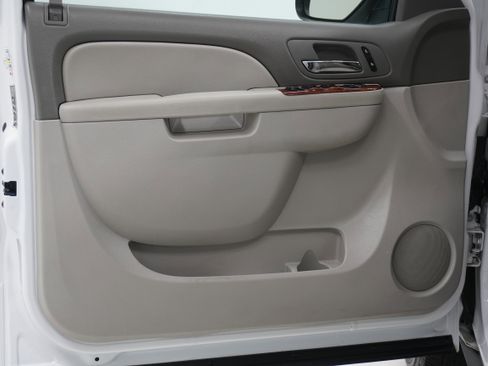 Used 2014 GMC Yukon XL SLT image 12