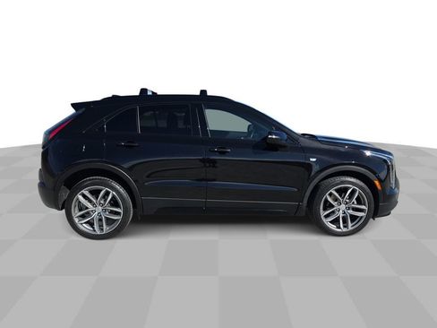 Used 2023 Cadillac XT4 Sport w/ Technology Package image 9