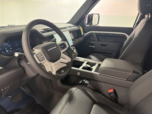 New 2026 Land Rover Defender 110 S AWD/4WD image 10