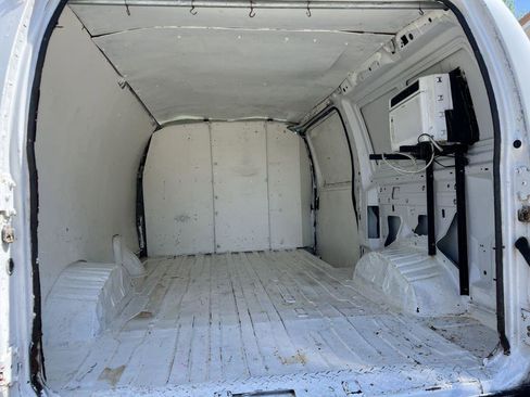 Used 1998 Ford E-250 and Econoline 250 RWD image 20