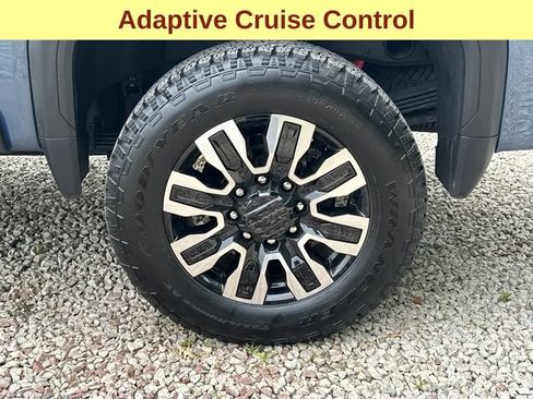 Used 2025 GMC Sierra 2500 Denali Ultimate AWD/4WD image 9