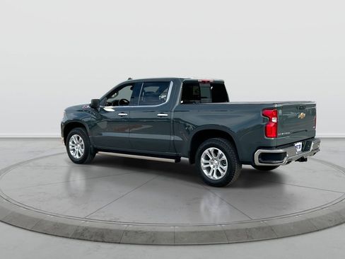 Used 2025 Chevrolet Silverado 1500 LTZ w/ LTZ Premium Package AWD/4WD image 6