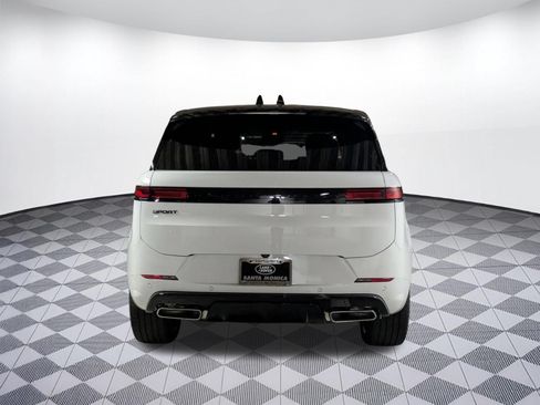 New 2026 Land Rover Range Rover Sport Dynamic SE AWD/4WD image 4