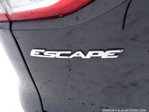 Used 2014 Ford Escape SE image 5