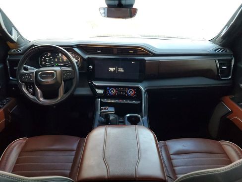 Used 2024 GMC Sierra 1500 Denali Ultimate AWD/4WD image 12