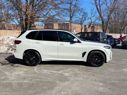 Certified 2024 BMW X5 xDrive40i w/ M Sport Package image 4