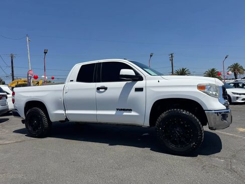 Used 2015 Toyota Tundra SR5 RWD image 12