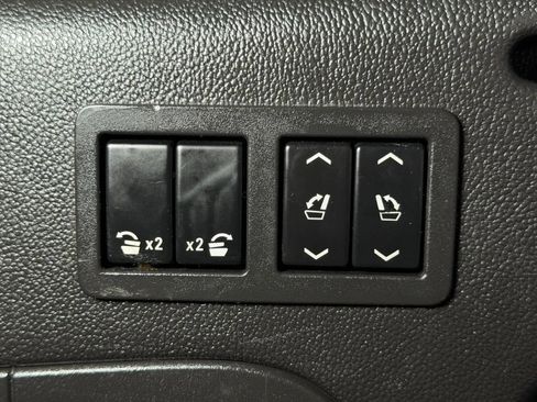 Used 2015 Cadillac Escalade ESV Premium AWD/4WD image 15