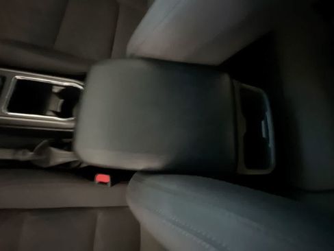 Certified 2019 Toyota Tacoma TRD Off-Road AWD/4WD image 21