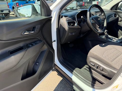 Used 2024 Chevrolet Equinox LT AWD/4WD image 13