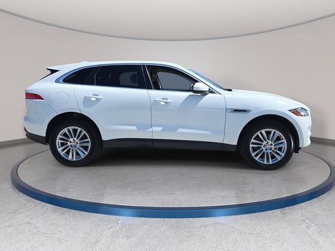 Used 2019 Jaguar F-PACE Prestige AWD/4WD image 5