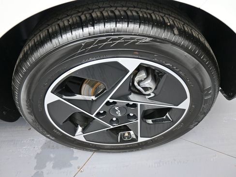 Certified 2023 Kia Soul EX image 15