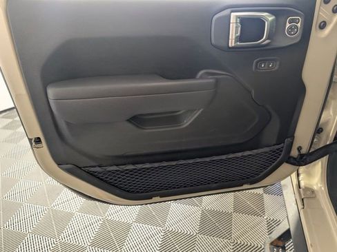 Used 2022 Jeep Wrangler Unlimited Rubicon 4xe w/ Cold Weather Group image 10