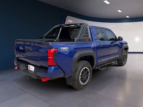 Used 2024 Toyota Tacoma TRD Off-Road w/ TRD Off Road Premium Package AWD/4WD image 5
