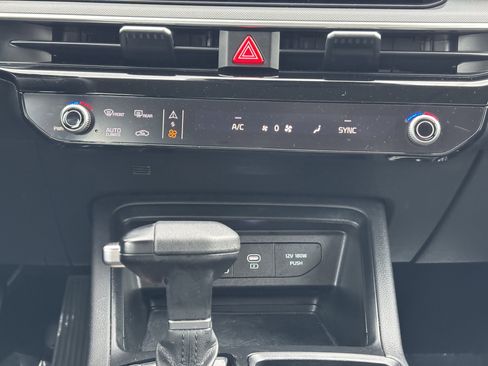 Used 2025 Kia K5 LXS FWD image 18