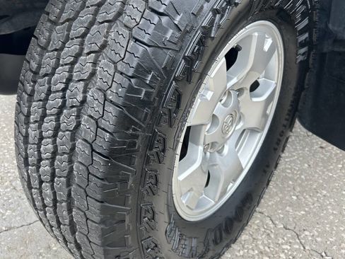 Used 2014 Toyota Tacoma 4x4 Double Cab image 10