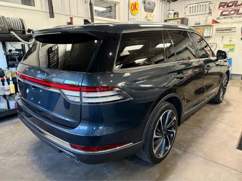 Used 2023 Lincoln Aviator Reserve w/ Equipment Group 201A AWD/4WD image 5