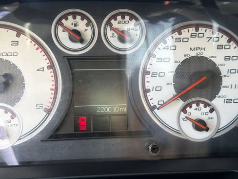 Used 2011 RAM 3500 ST w/ SXT Appearance Group AWD/4WD image 7