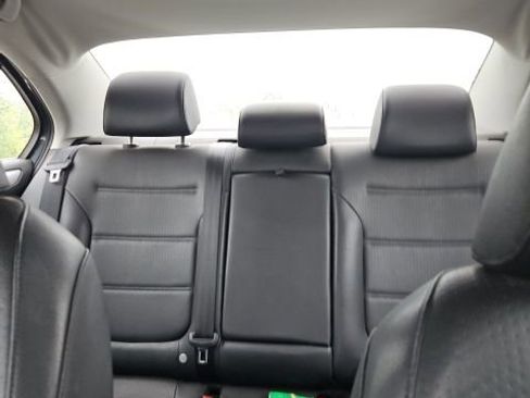 Used 2013 Volkswagen Jetta SE FWD image 23