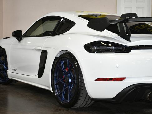 Used 2025 Porsche 718 Cayman GT4 RS w/ Weissach Package image 55