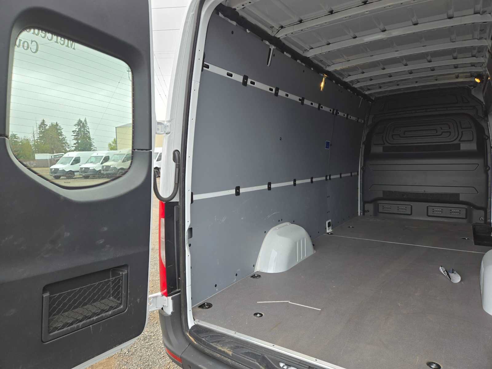 Used 2026 Mercedes-Benz Sprinter 2500 image 17