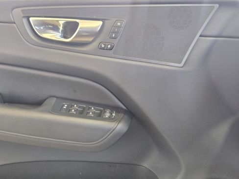 Used 2023 Volvo XC60 B5 Plus w/ Protection Package Premier AWD/4WD image 22