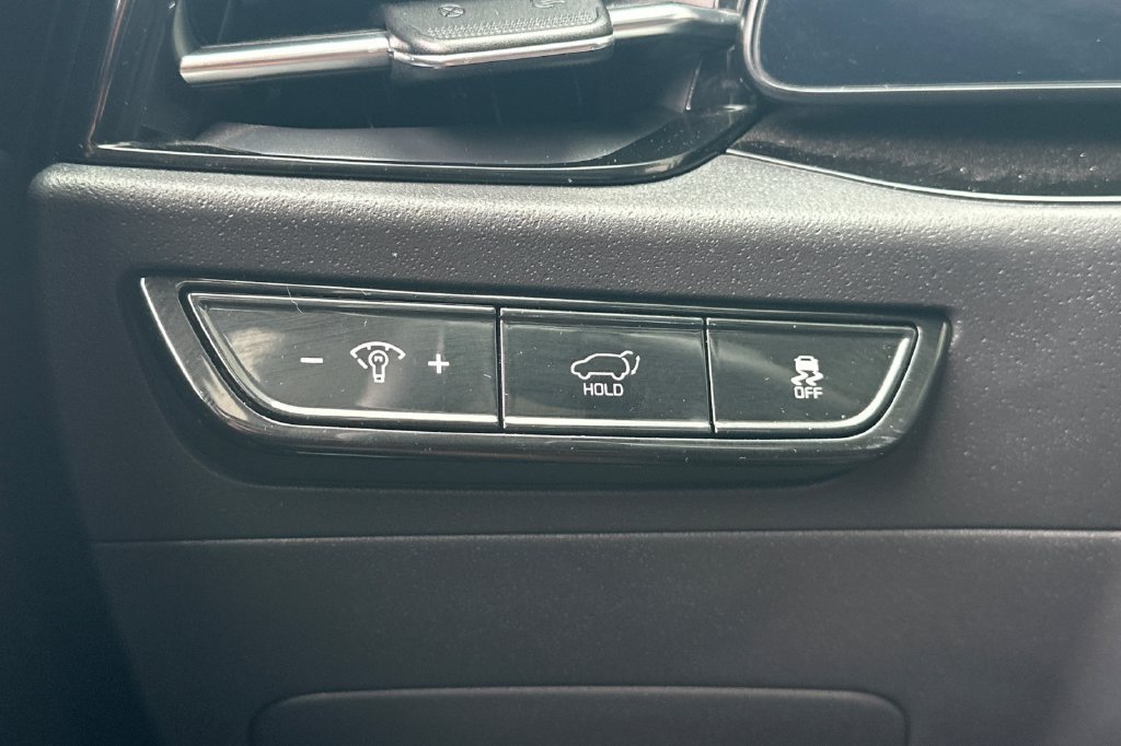 Used 2024 Kia Niro Wave FWD image 32