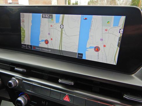 Used 2025 Kia Telluride S image 8