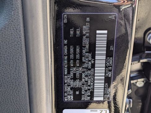 Used 2024 Lexus RX 500h F Sport w/ Convenience Package image 24