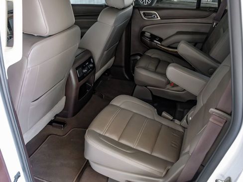 Used 2020 GMC Yukon Denali w/ Denali Ultimate Package image 38