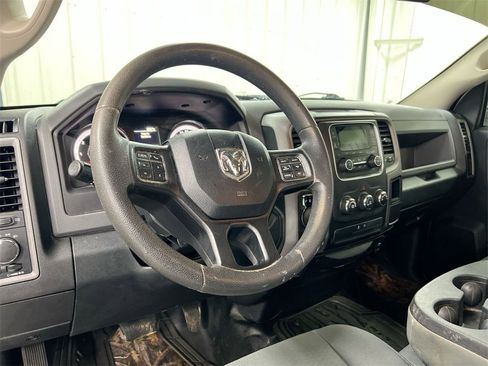 Used 2018 RAM 1500 Express image 10