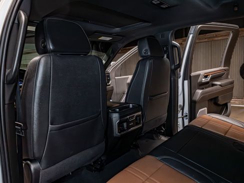 Used 2024 Chevrolet Silverado 2500 High Country w/ High Country Premium Package image 25