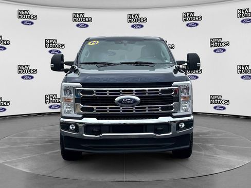 Used 2024 Ford F350 XLT AWD/4WD image 9