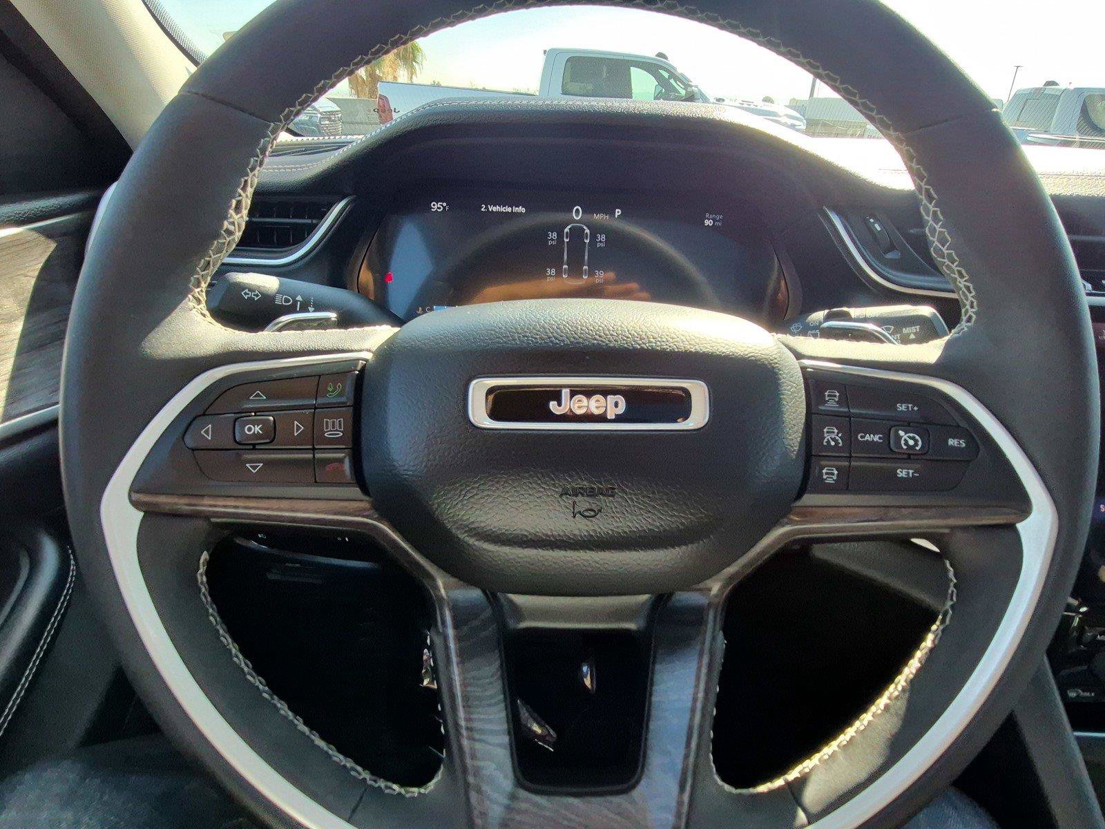 Used 2023 Jeep Grand Cherokee L Limited RWD image 26