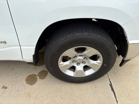 Used 2023 RAM 1500 Big Horn AWD/4WD image 50
